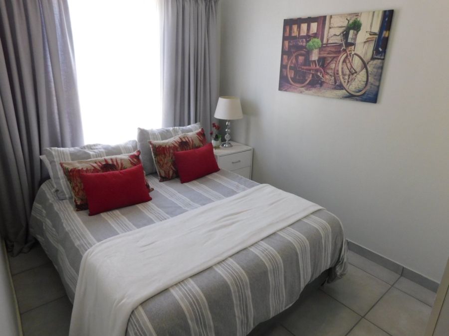 2 Bedroom Property for Sale in Sea Breeze Western Cape